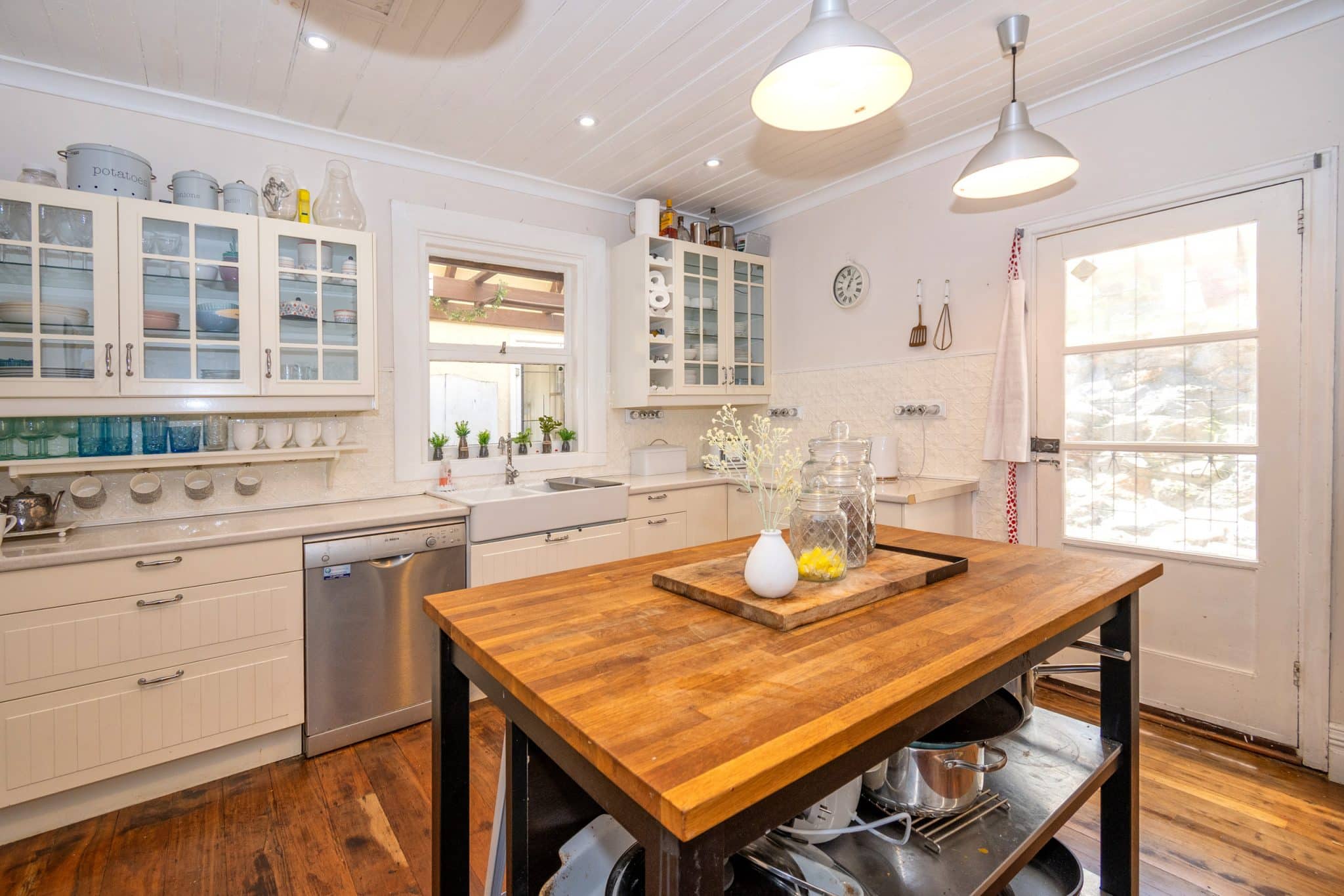 Modern kitchen